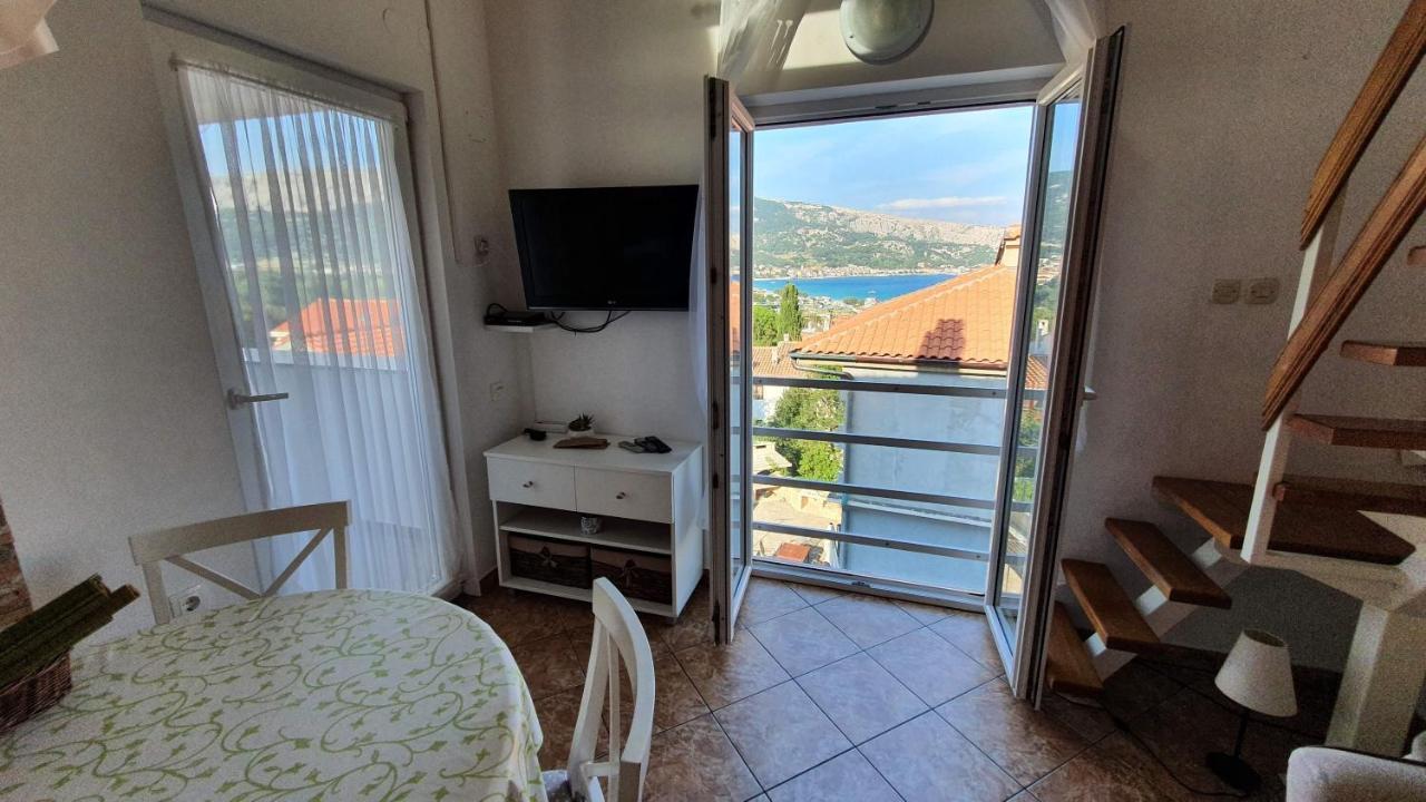 Apartment Helmut With Sea View Baska  Exterior photo